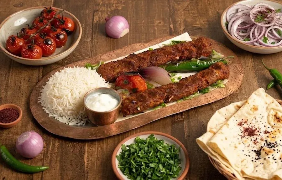 كباب لحم من كباب فيروز